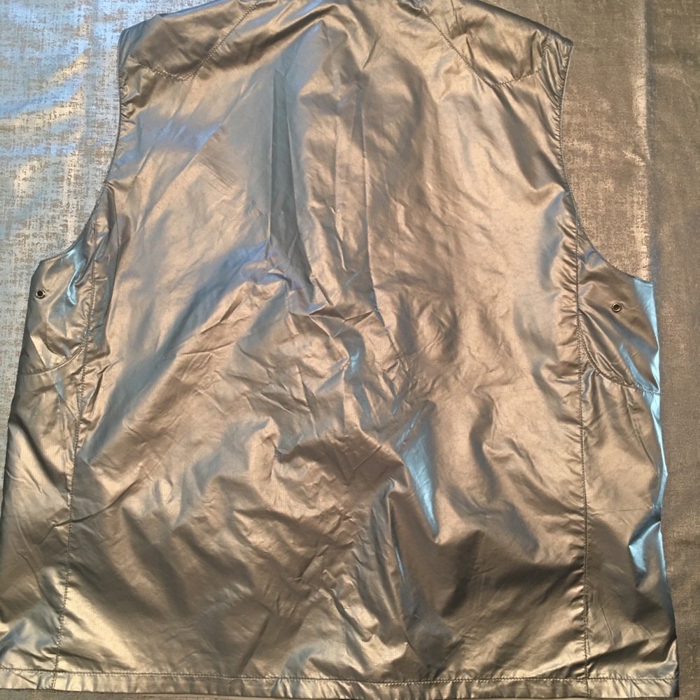 Reversible R-R-L Vest - Picture 5 of 12